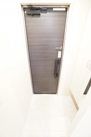 【玄関】 | KLEIN KIRSCHE | ※同物件・同タイプの写真です。