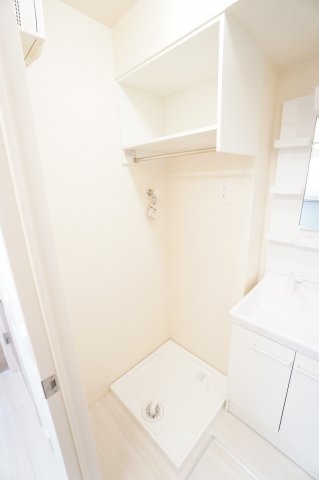 【洗面所】 | KLEIN KIRSCHE | ※同物件・同タイプの写真です。