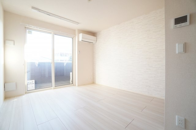 【居間・リビング】 | KLEIN KIRSCHE | ※同物件・同タイプの写真です。