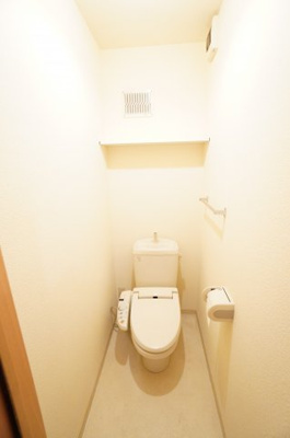 【トイレ】 | ディアコート | ※同物件・同タイプの写真です。