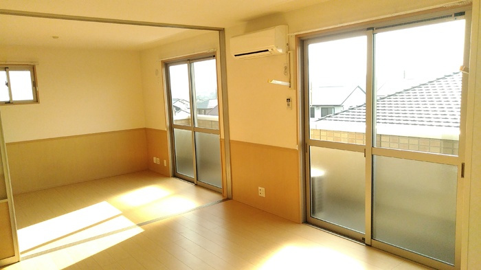 グランシャリオ前屋敷A　　刈谷市近郊の賃貸はクラスホーム刈谷店の居間・リビング