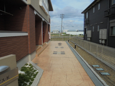 【エントランス】 | グレイス・Ｋ | グレイスK　グレイス・K　北名古屋市の物件はなご家おもてなし不動産へ。