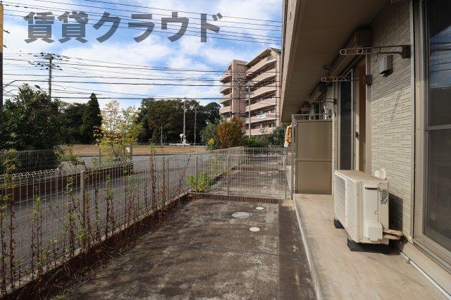 エスペランサAの庭|広々としたバルコニーです