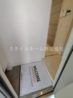 【玄関】 | Ｓｏｌｉｓ　A | 別部屋写真です。