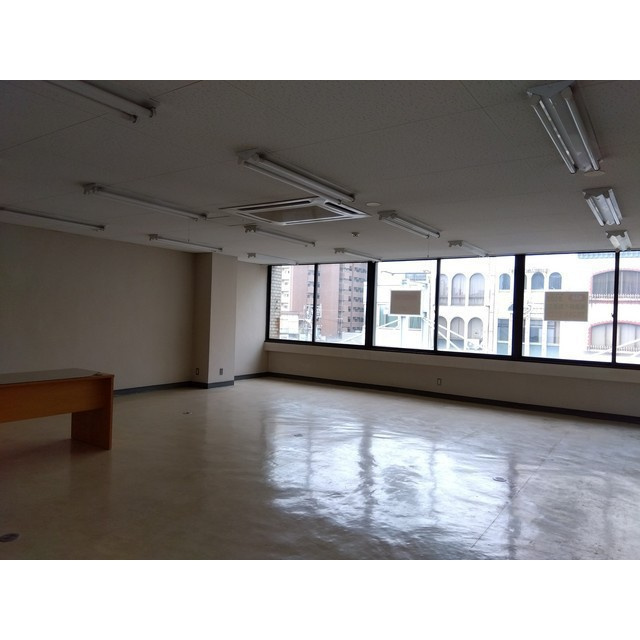 富田屋ビルの内装