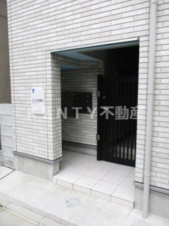 【エントランス】 | 清潔なエントランスです