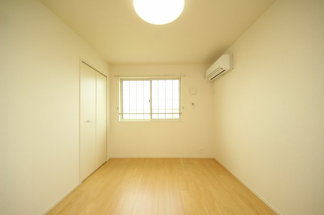プレミール晃望台の寝室|ゆとりの広さです