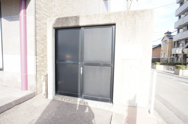 【その他共用部分】 | 田辺ビル | 敷地内ごみ置場