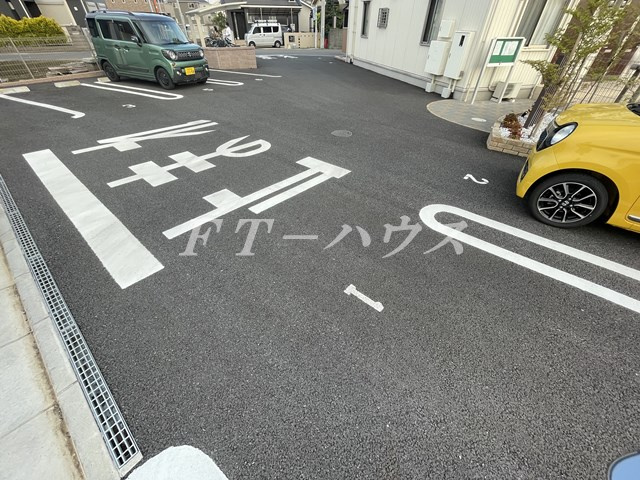 エトワールの駐車場