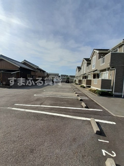 【駐車場】