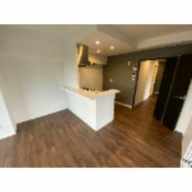 菊池郡菊陽町大字津久礼の賃貸マンションの居間・リビング