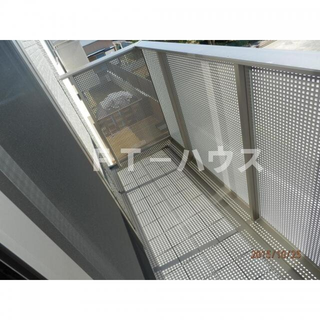 千種町戸建貸家のバルコニー|写真はＣ棟になります