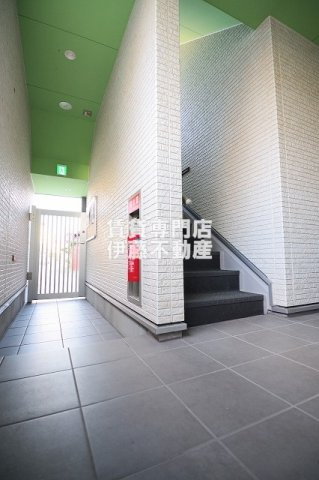 ハーフス平安通のロビー
