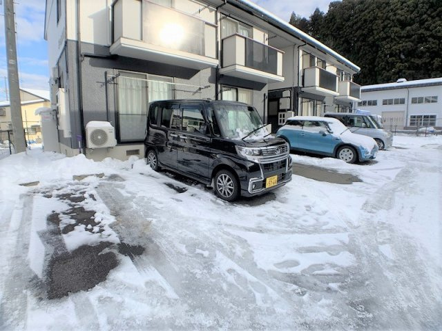 アミ加賀野の駐車場
