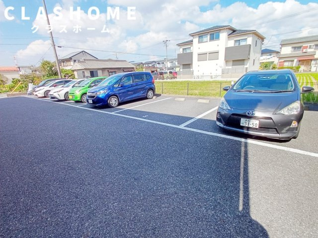 アンプルール リーブル セキレイ　　　刈谷市の賃貸はクラスホーム刈谷店の駐車場