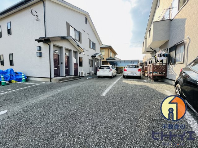 ルビーハイツの駐車場|駐車スペースです♪