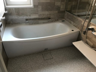 【浴室】 | 凛樹offen(リンジュオッフェン) | 写真は現入居者、入居前時点の写真になります。