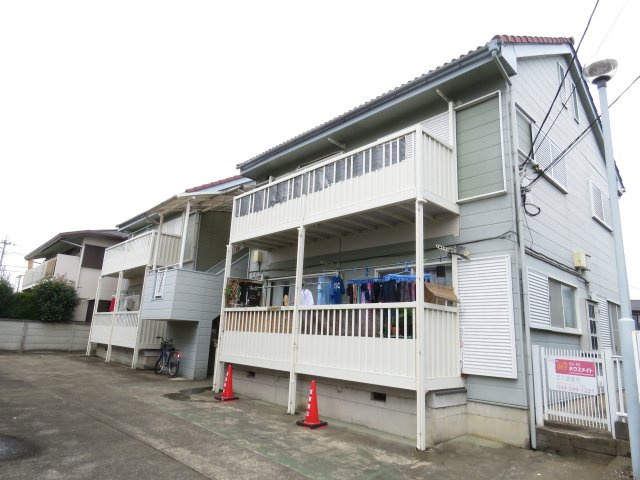千代田的場ファミリアA棟の外観