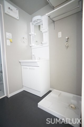 熊本市中央区坪井５丁目のアパートの洗面所