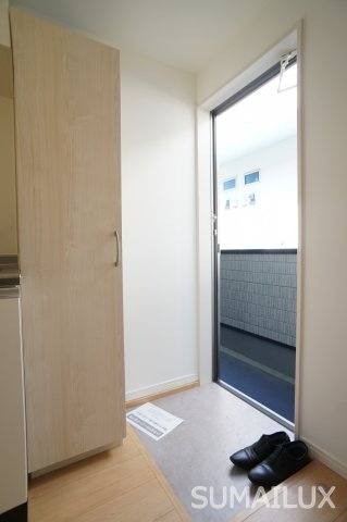 熊本市中央区坪井５丁目のアパートの玄関