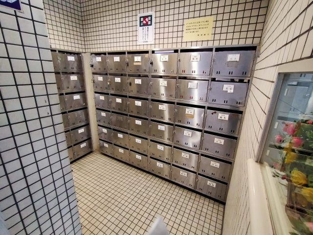 ルモン新深江のその他共用部分|メールボックスです。