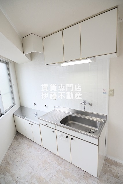 EISHO BUILDINGのキッチン