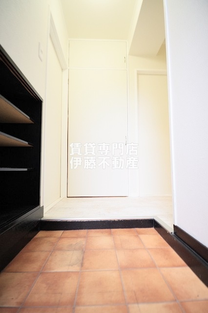 EISHO BUILDINGの玄関