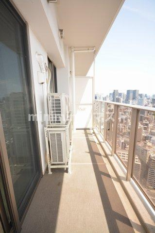 大阪市西区江之子島２丁目の賃貸マンションのバルコニー