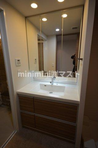 大阪市西区江之子島２丁目の賃貸マンションの洗面所