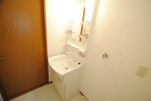 ハレアカラＡ棟の独立洗面台