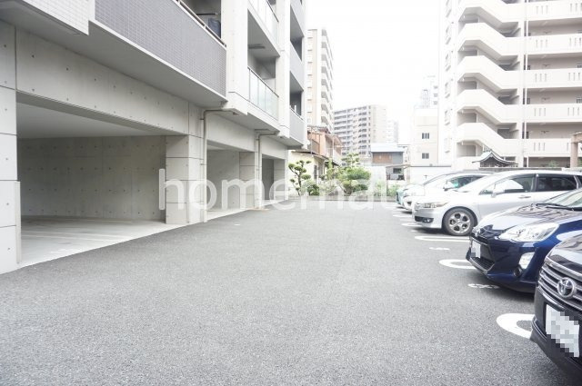 熊本市中央区新町３丁目の賃貸マンションの駐車場