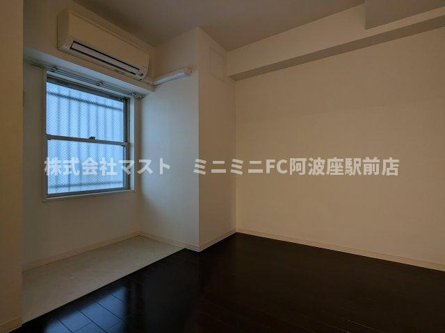 URBAN FLATS中之島の洋室