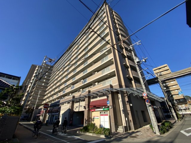 【外観】 | ルシオーレB棟・モンセーヌ蛍池ステーションサイド