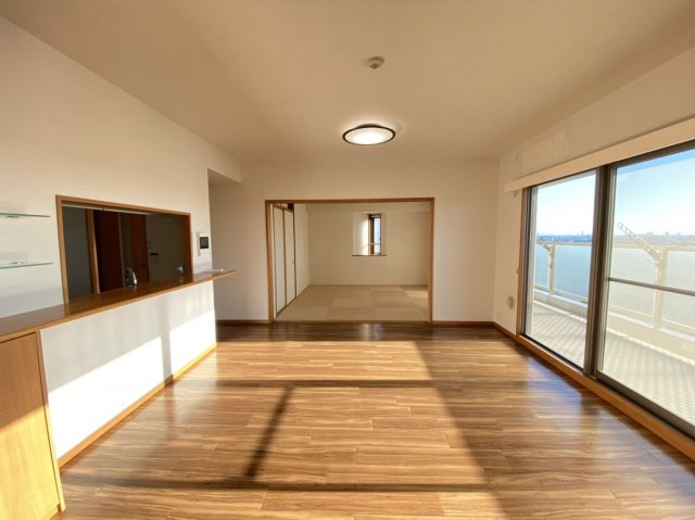 【居間・リビング】 | ルシオーレB棟・モンセーヌ蛍池ステーションサイド