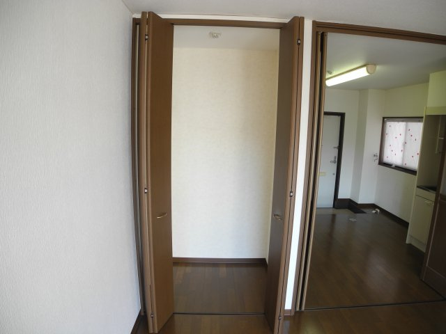 奥村ビルの収納