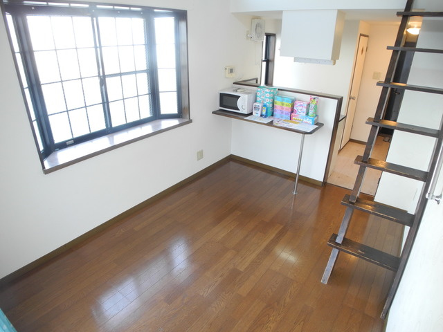 カーサヴェルデ梁川の居間・リビング