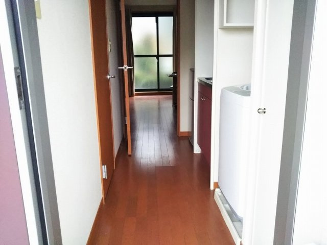 レオパレス吉春Ⅱの玄関