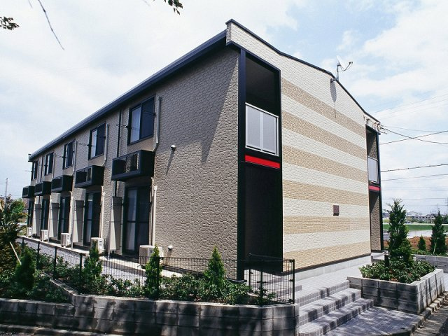 レオパレス吉春Ⅱの外観|画像1