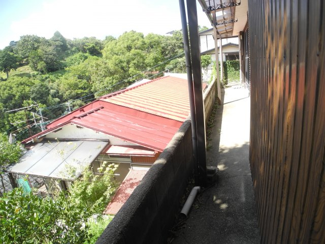 油木町貸家のバルコニー