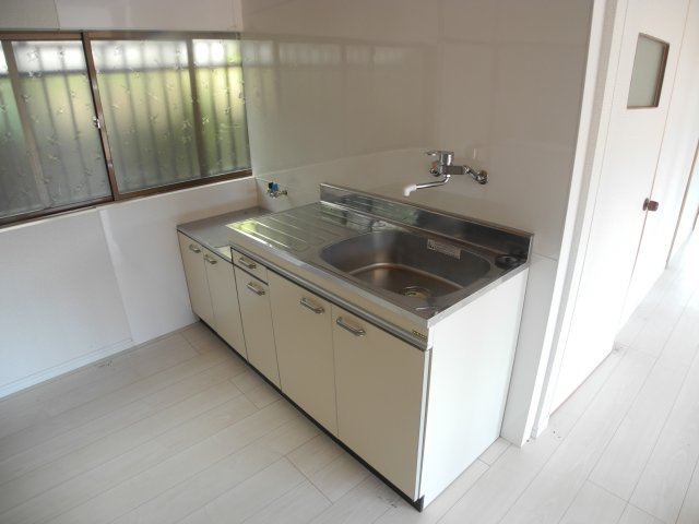 油木町貸家のキッチン