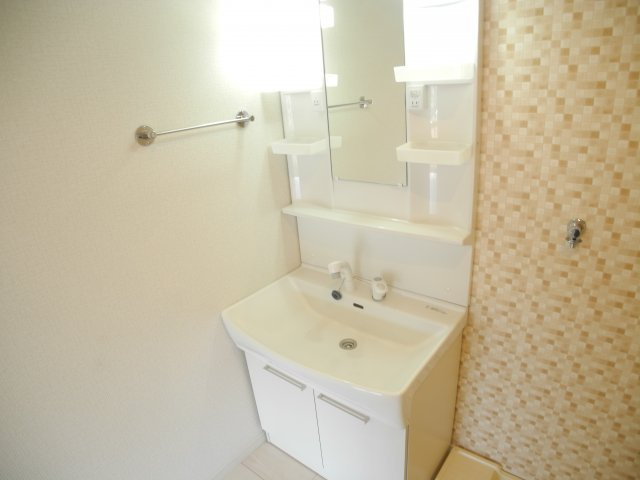 油木町貸家の洗面所