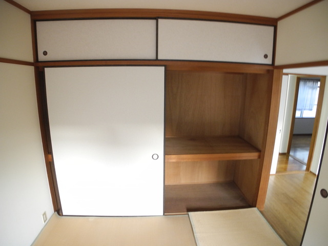 ファミール森の木の収納