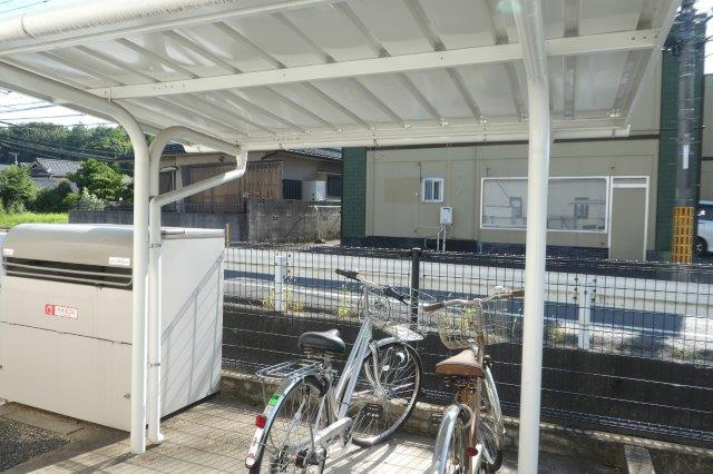 倉敷市徳芳のアパートのその他共用部分|自転車置き場