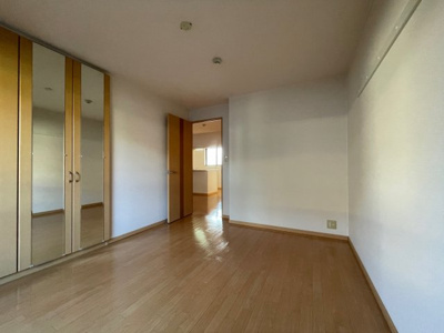 【洋室】 | メゾン　ドゥ　プロヴァンス