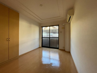 【洋室】 | メゾン　ドゥ　プロヴァンス