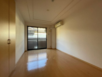 【洋室】 | メゾン　ドゥ　プロヴァンス