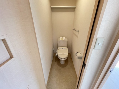 【トイレ】 | ヴィルヌープ | 別号室の参考写真です