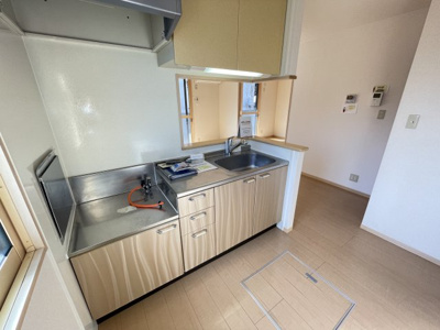 【キッチン】 | ヴィルヌープ | 別号室の参考写真です