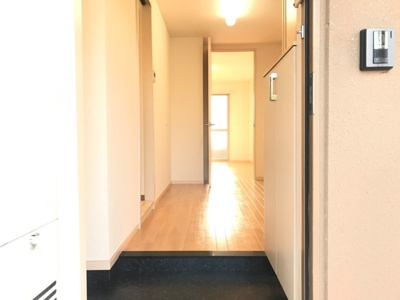 【玄関】 | メゾンラメール