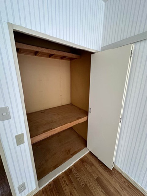 【収納】 | スカイアーバン | 洋室6.5帖のお部屋にある収納スペースです！お部屋がすっきり片付いて快適に☆